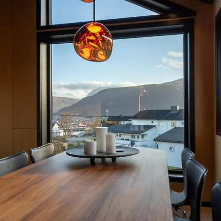 Aurora Luxe Retreat *