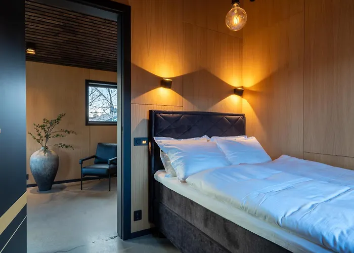 Aurora Luxe Retreat