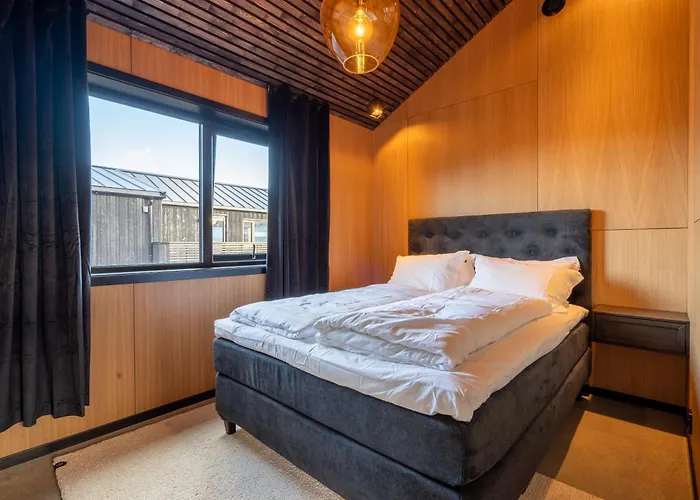 Aurora Luxe Retreat