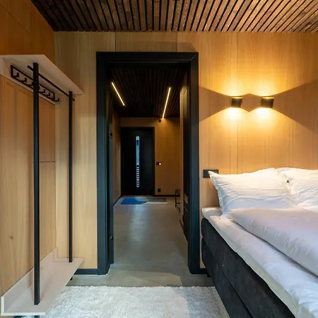 Aurora Luxe Retreat 트롬쇠